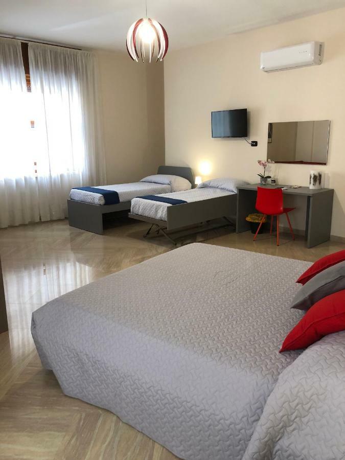 Napoli City Inn Kültér fotó